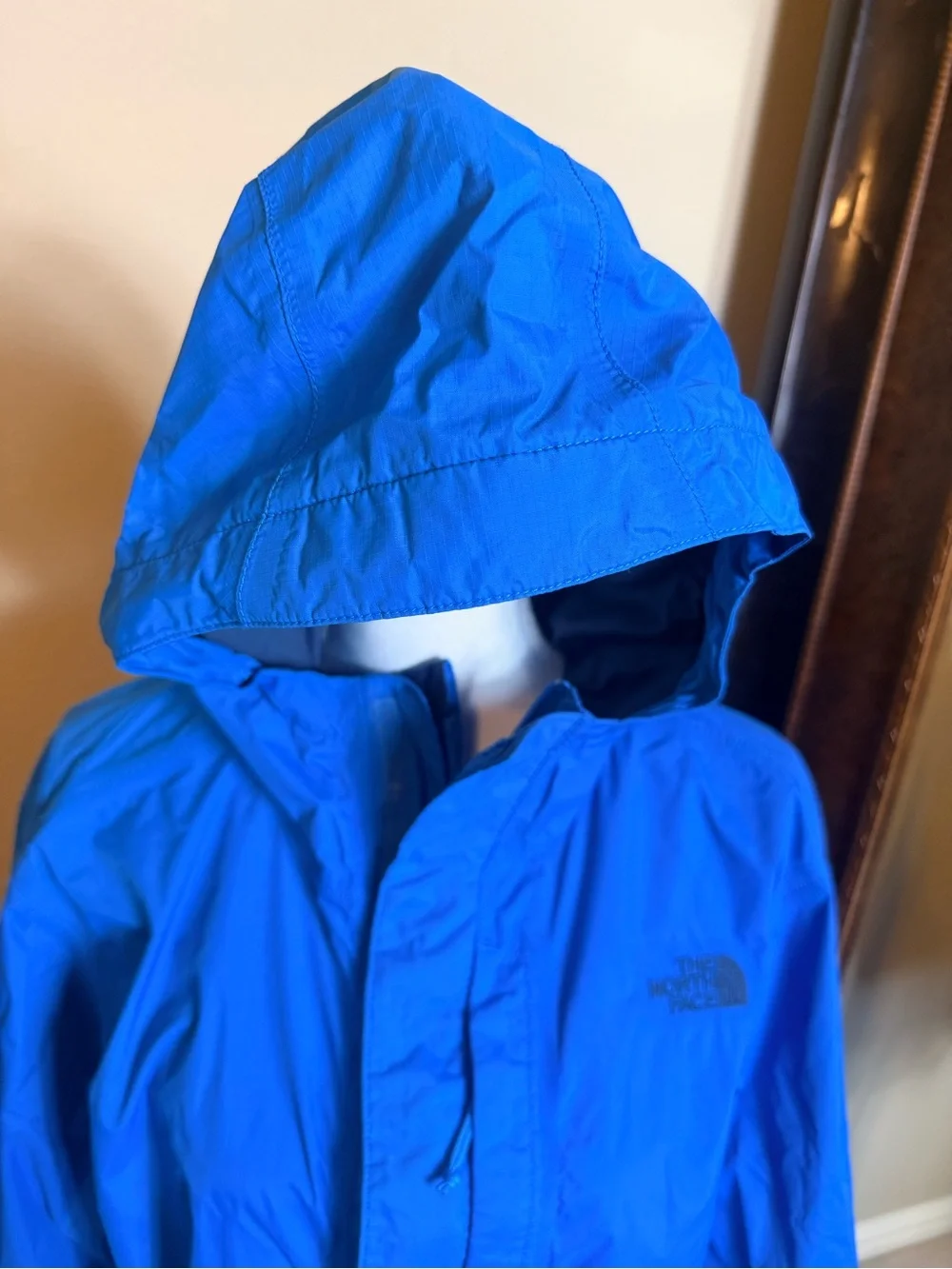 The North Face Men's Hi Vent Hooded Blue Rain Coat